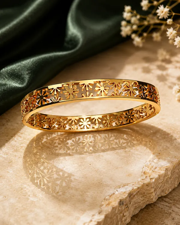 Aakrati_Jewels_Daisy_Bloom_Floral_Cutwork_Gold_Bracelet