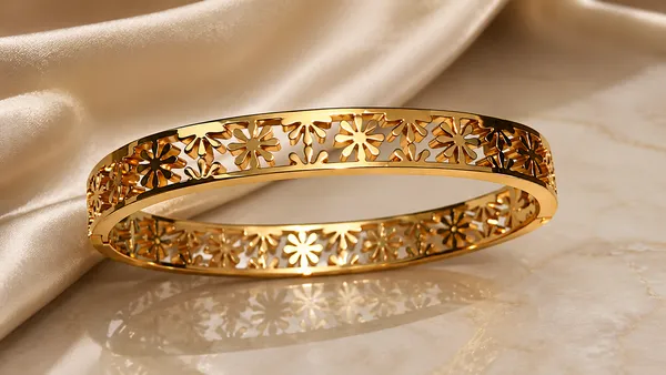 Aakrati_Jewels_Daisy_Bloom_Floral_Cutwork_Gold_Bracelet