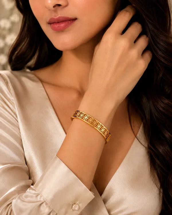 Aakrati_Jewels_Daisy_Bloom_Floral_Cutwork_Gold_Bracelet