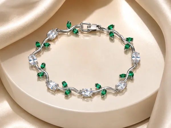 White_Crystal_Tulip_Vine_Bracelet
