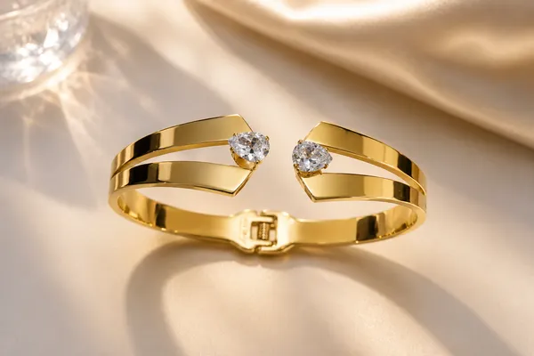 Aakrati_Jewels_heart_crystal_open_cuff_bracelet