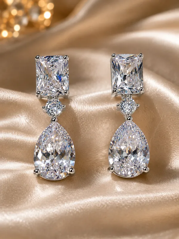 Luxury_Cubic_Zirconia_Teardrop_Dangle_Earrings_�_White_Gold_Finish