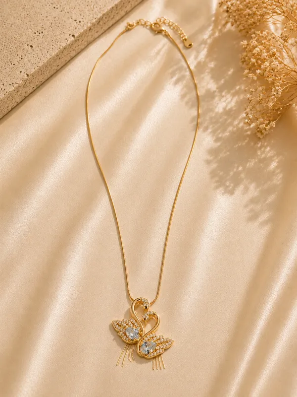 Elegant_Swan_Couple_Pendant_Necklace