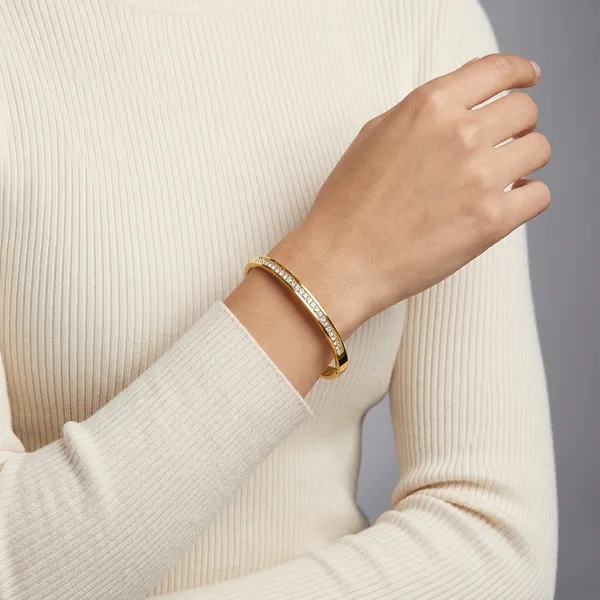 Gold_Crystal_Studded_Anti-Tarnish_Bangle_Bracelet_For_Women