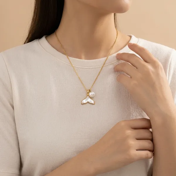 Gold_Plated_Whale_Tail_Pearl_Charm_Pendant_Necklace_For_Women