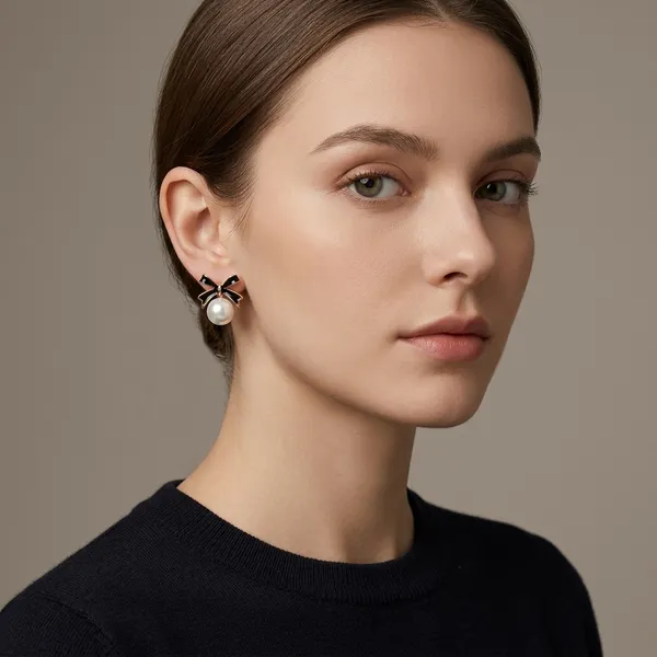 Stud_Earring_White_And_Black