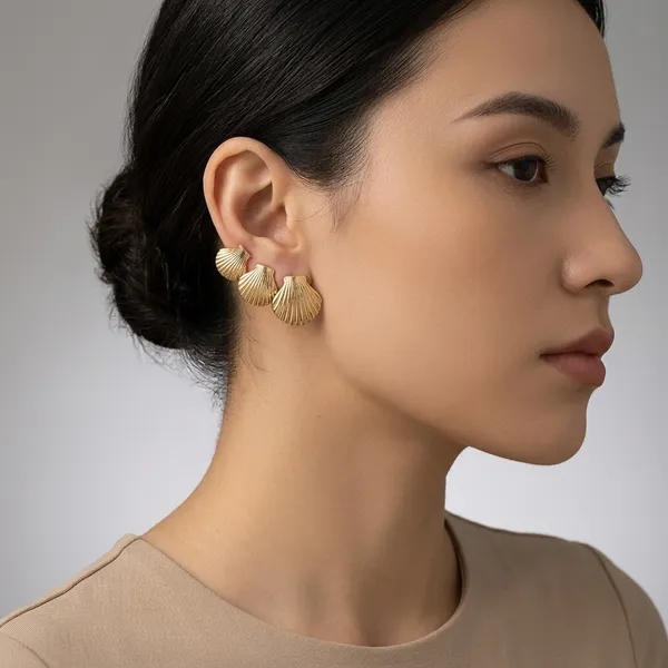 Anti_Tarnish_Gold_Alloy_Gold_Plated_Sea_Shell_Stud_Earrings_For_Women