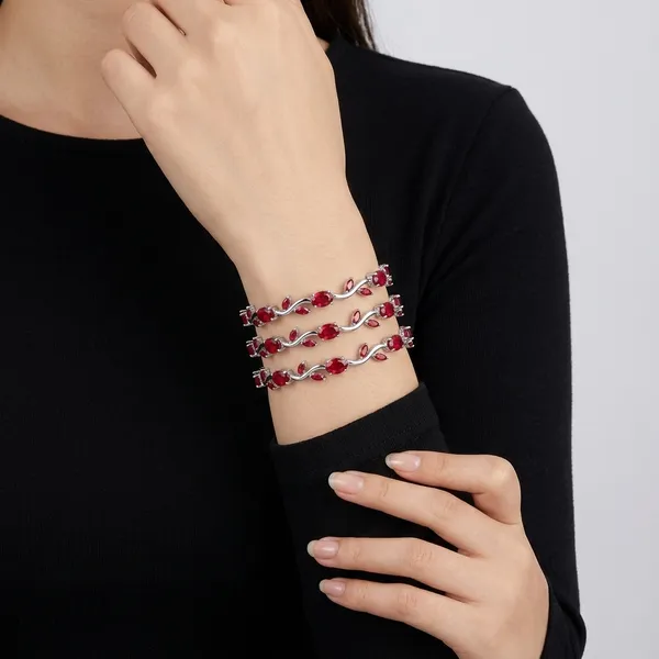 Silver_Red_Stainless_Steel_Bracelet_For_Women