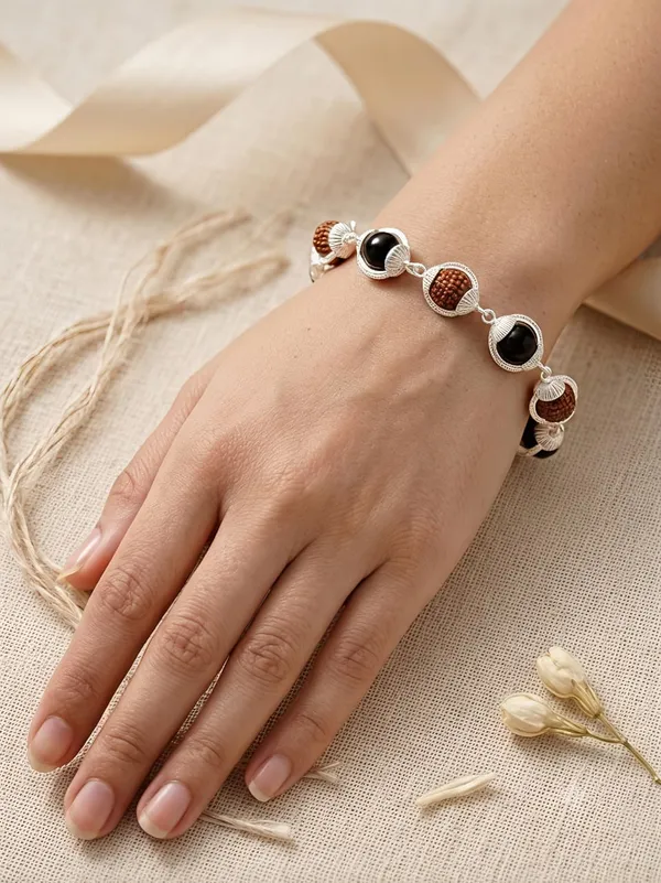 KARUNGALI_RUDRAKSHI_SILVER_BRACELET