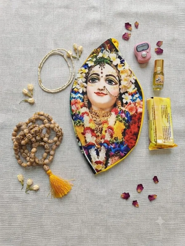 RADHA_KRISHNA_JAPA_BAG_+_TULSI_JAP_MALA_+_1_ROUND_TULSI_MALA_+_CHANDAN_TILAK_+_ITTAR_+_DIGITAL_COUNTER