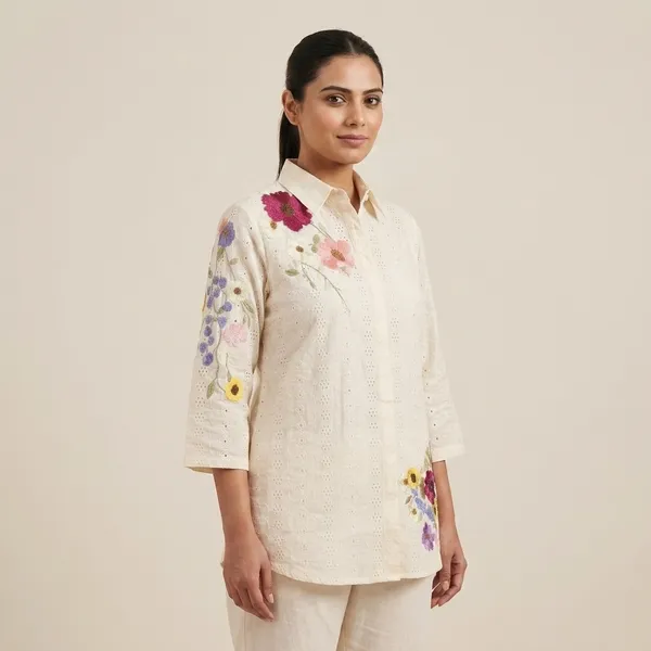 White_Floral_Embroidered_Tunic_Kurta_Set_For_Women