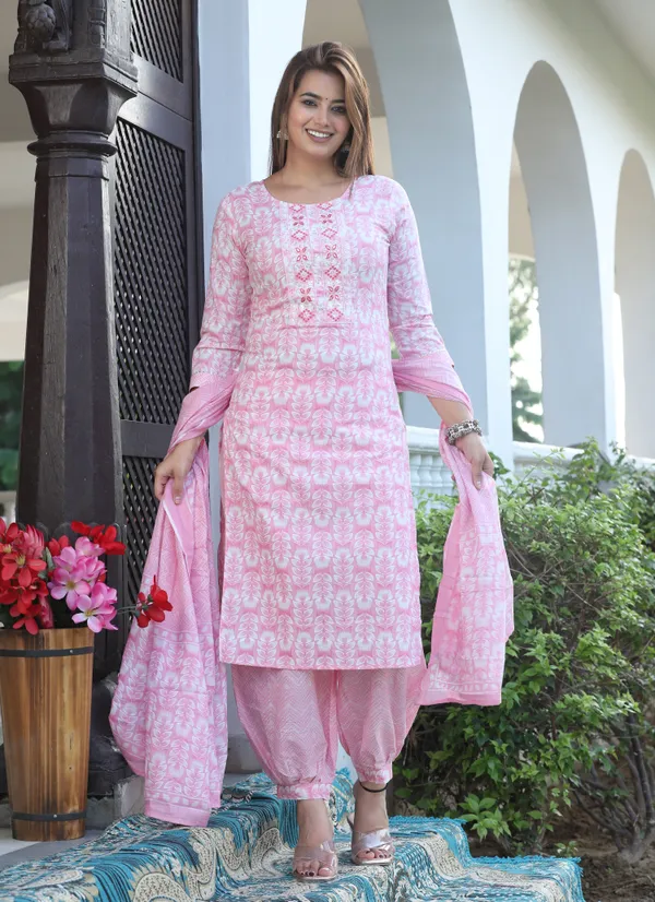 Pink_Floral_Printed_Straight_Kurta_Salwar_Set_For_Women
