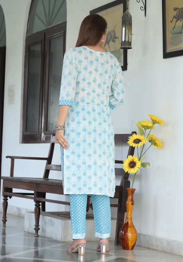 Blue_Floral_Printed_Straight_Kurta_Set_For_Women