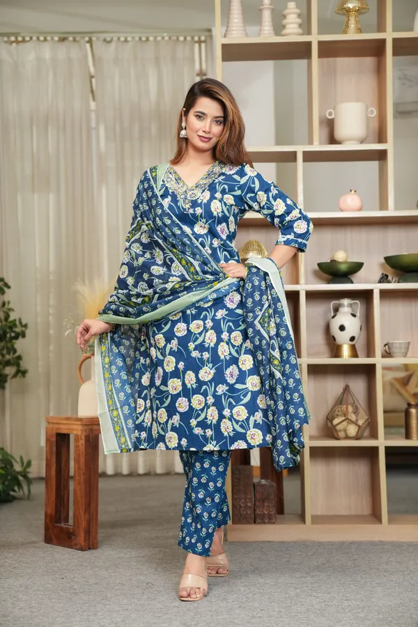 Blue_Floral_Printed_Straight_Kurta_Set_With_Dupatta_For_Women