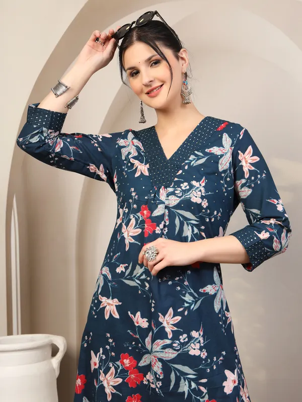 Navy_Floral_Print_Flared_Kurta_Set_For_Women