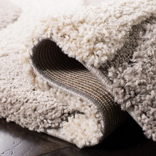 Microfiber_Polyester_Solid_Beige_And_Off_White_Round_Shaggy_Rug