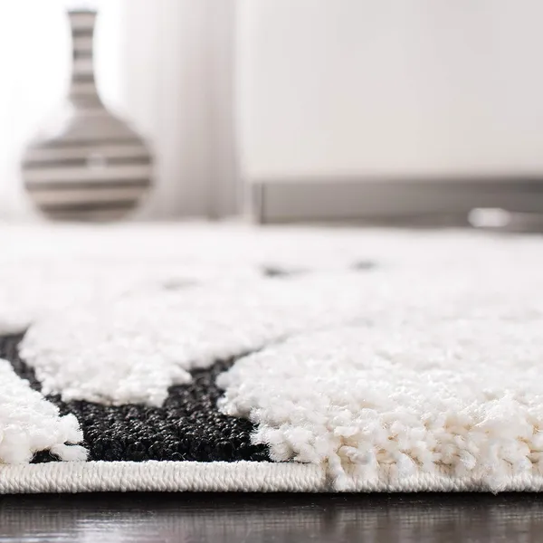 Microfiber_Polyester_Bohemian_Ivory_Black_Floral_Round_Shaggy_Rug