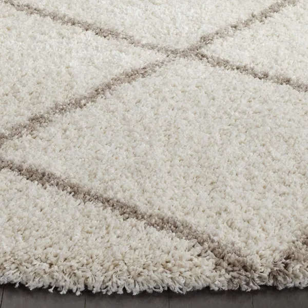 Microfiber_Polyester_Handcrafted_Trellis_Square_Shaggy_Rug_Ivory_Beige