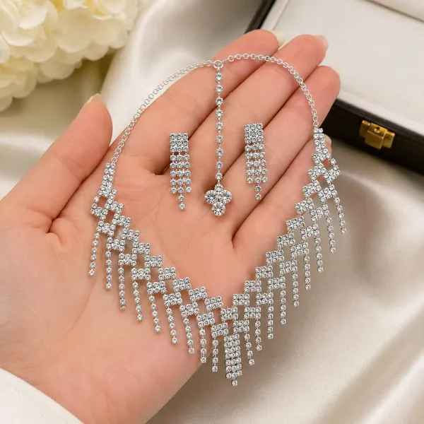 Silver_American_Diamond_Bridal_Necklace_Set_With_Earrings_Maang_Tikka_For_Women