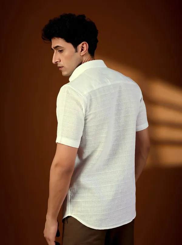 Mens_White_Cotton_Linen_Textured_Short_Sleeve_Shirt_Premium_Summer_Essential