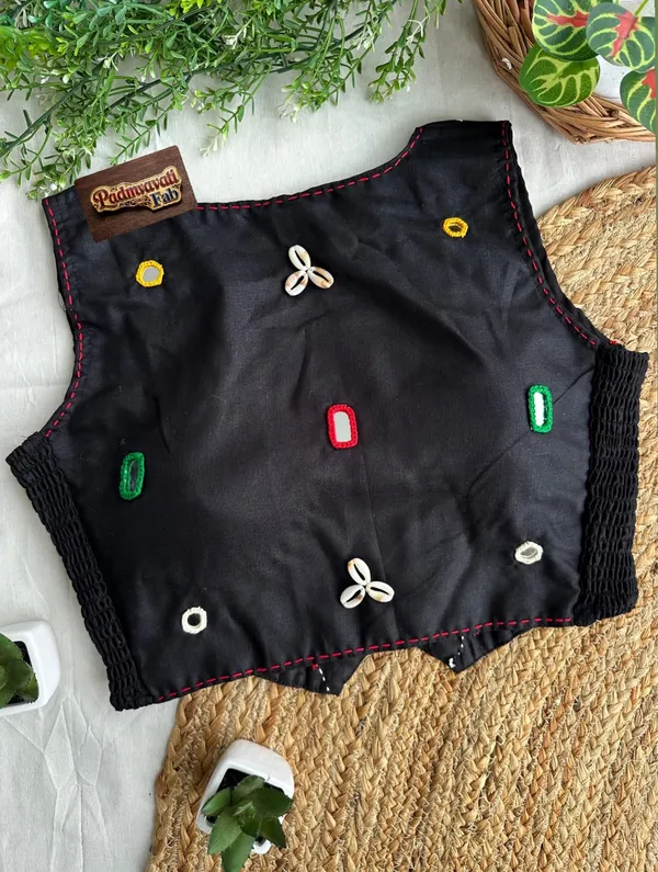 Black_Cotton_Sleeveless_Mirror_Work_Vest_Blouse_For_Women