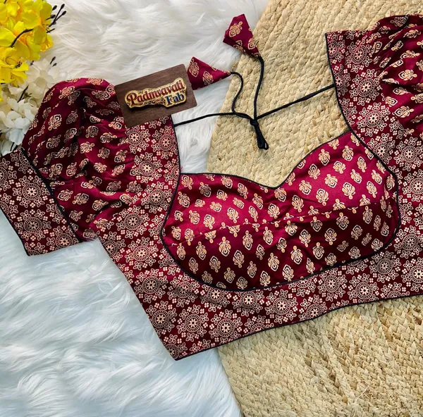 Maroon_Cotton_Puff_Sleeve_Sweetheart_Neck_Print_Blouse_For_Women