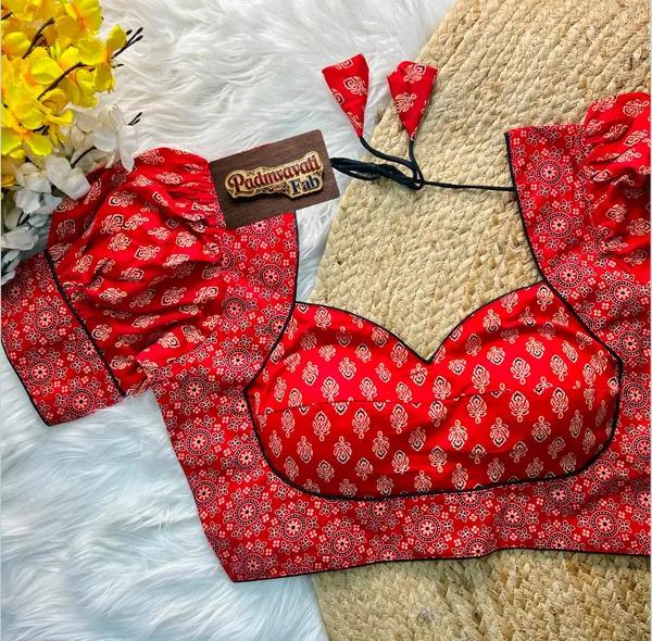 Red_Cotton_Puff_Sleeve_Sweetheart_Neck_Print_Blouse_For_Women