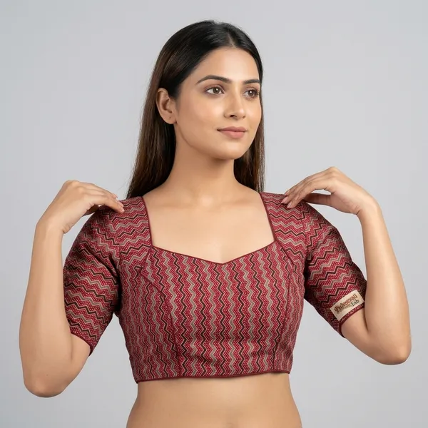 Maroon_Cotton_Princess_Cut_Zigzag_Print_Padded_Blouse_For_Women