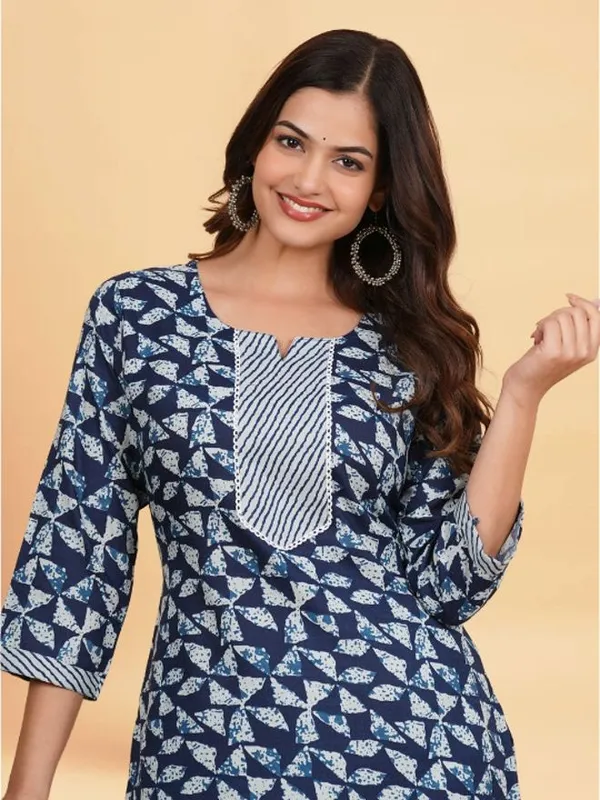 Multicolor_Cotton_Straight_Kurta_Pant_Set_For_Women