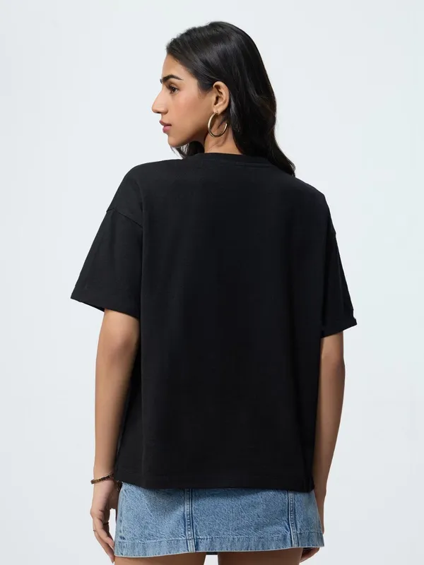 Black_Women's_Cotton_Oversize_T_shirt