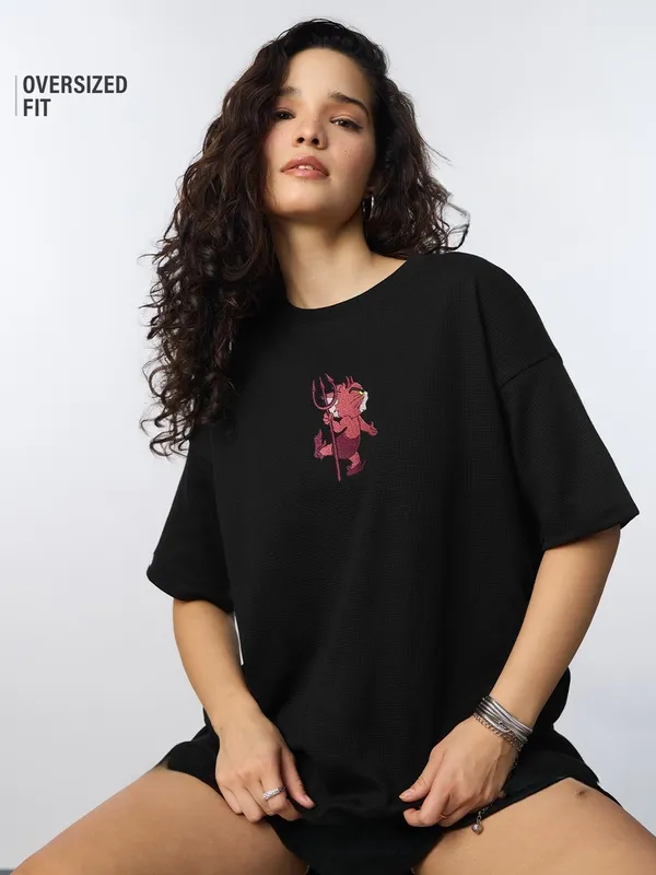 Black_Women's_Cotton_Oversize_T_shirt