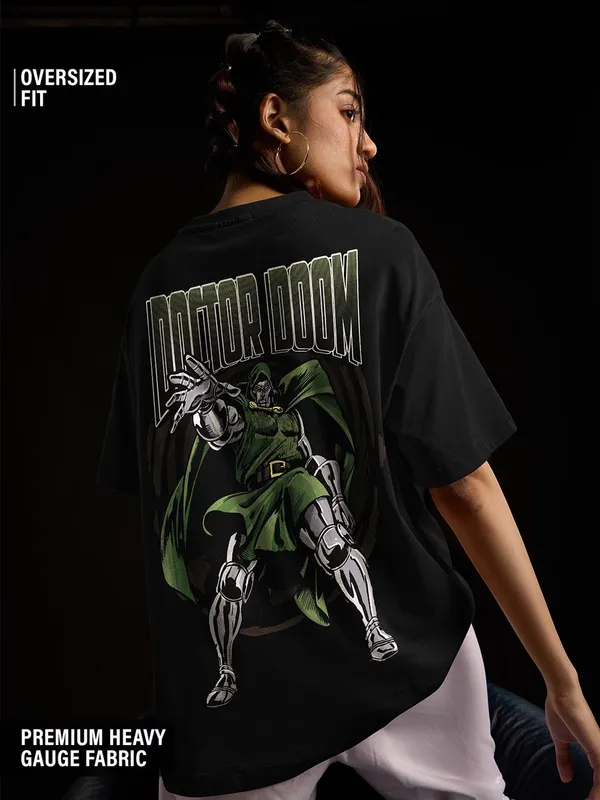 Black_Women's_Cotton_Oversize_T_shirt