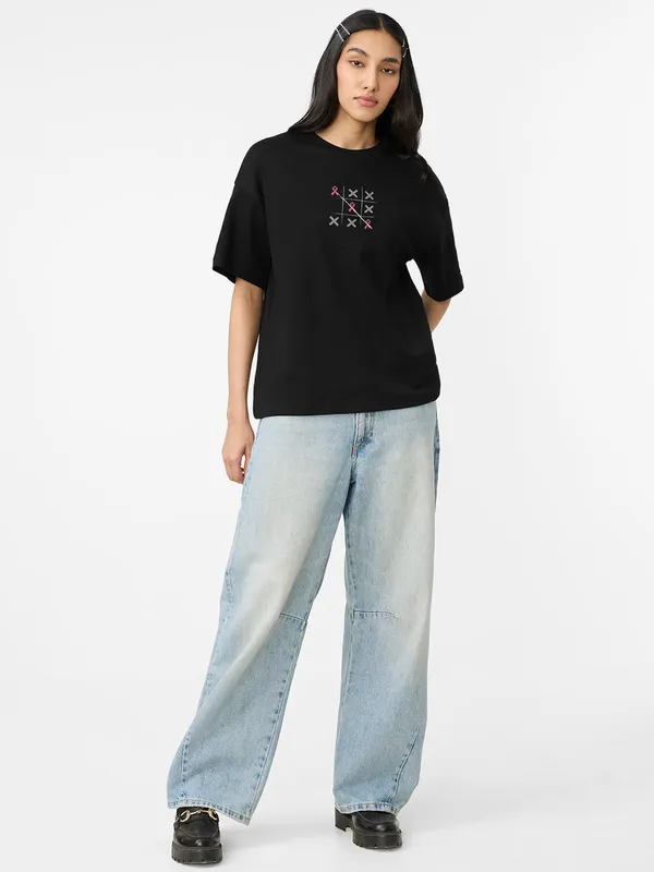 Black_Women's_Cotton_Oversize_T_shirt
