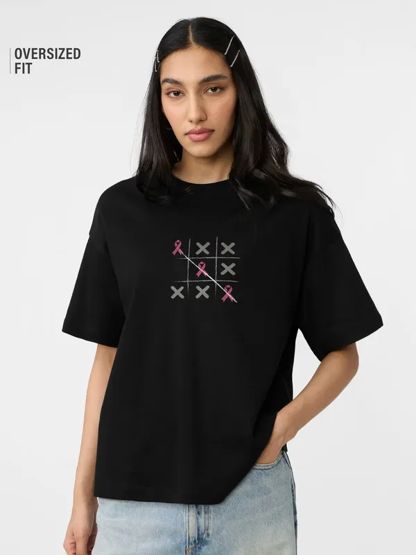 Black_Women's_Cotton_Oversize_T_shirt
