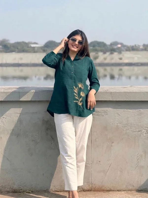 JAIPURISILK.COM_Women’s_Dark_Green_Embroidered_Straight_Kurta_with_Full_Sleeves