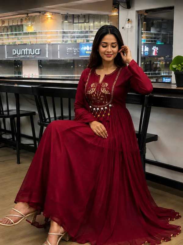 JaipuriSilk.com_Elegant_Maroon_Embroidered_Anarkali_Gown_with_Matching_Dupatta_for_Women_|_Festive_&_Party_Wear_Ethnic_Dress