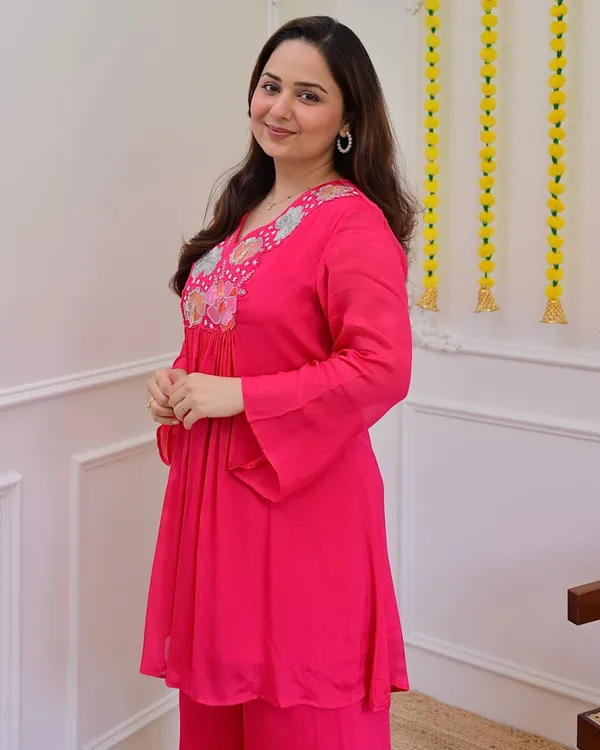 Pink_Floral_Embroidered_A-Line_Kurta_with_Palazzo_Set_for_Women_|_jaipuristyle