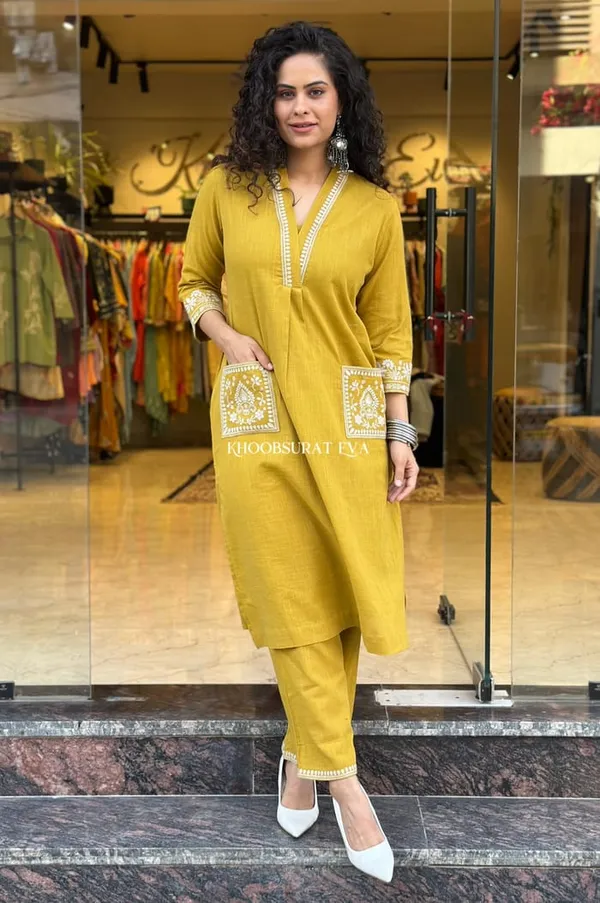 Sekhar_Yellow_Pocket