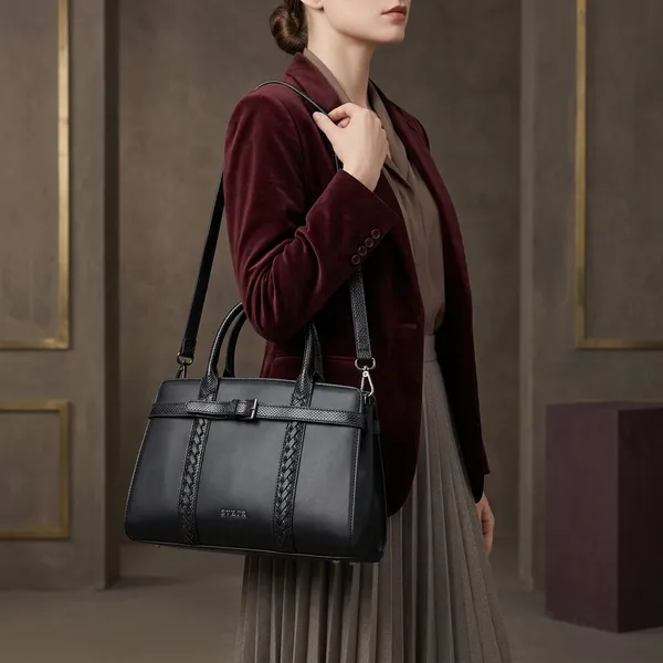 Black_Leather_Structured_Handbag_With_Textured_Detailing_For_Women