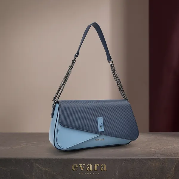 Evara_Blue_Textured_Flap_Shoulder_Bag_with_Chain_Strap