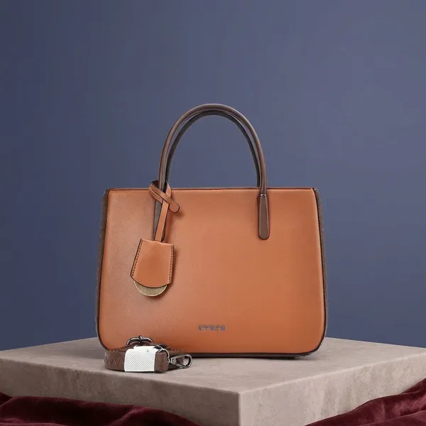Tan_Leather_Structured_Tote_Bag_with_Detachable_Strap