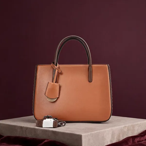 Tan_Leather_Structured_Tote_Bag_with_Detachable_Strap