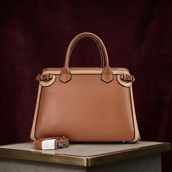 Brown_Leather_Structured_Handbag_With_Detachable_Strap