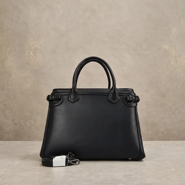 Evara_Black_Leather_Structured_Handbag_With_Detachable_Strap