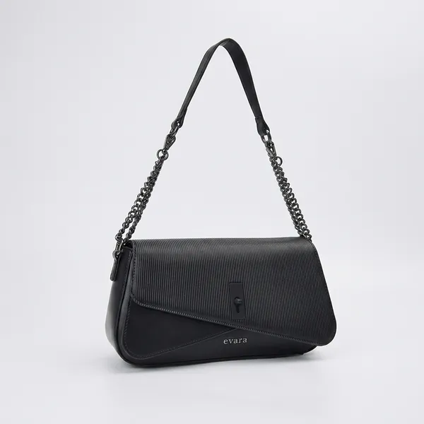 Black_Textured_Chain_Strap_Shoulder_Bag_for_Women
