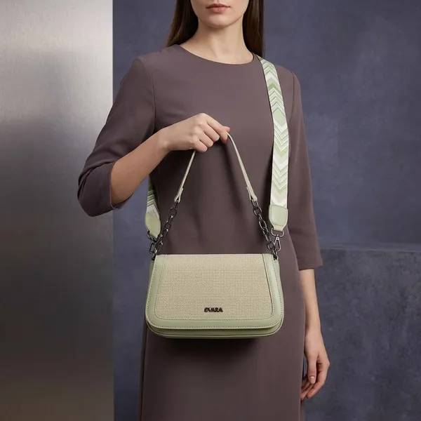 Mint_Green_Textured_Flap_Shoulder_Bag_with_Chain_Detail