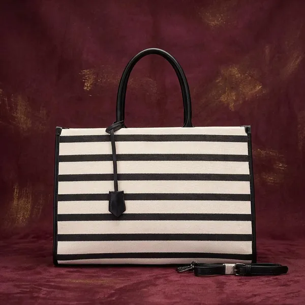 Black_And_White_Striped_Canvas_Tote_Bag_for_Women