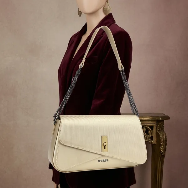 Cream_Textured_Faux_Leather_Chain_Strap_Shoulder_Bag_for_Women