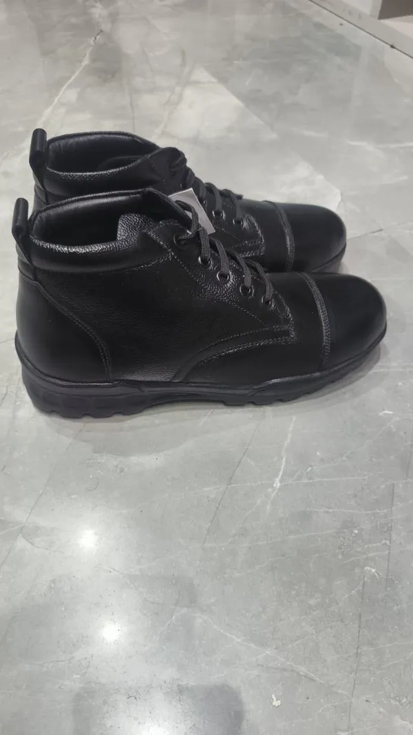 Black_Leather_Lace_Up_Ankle_Boots_For_Men