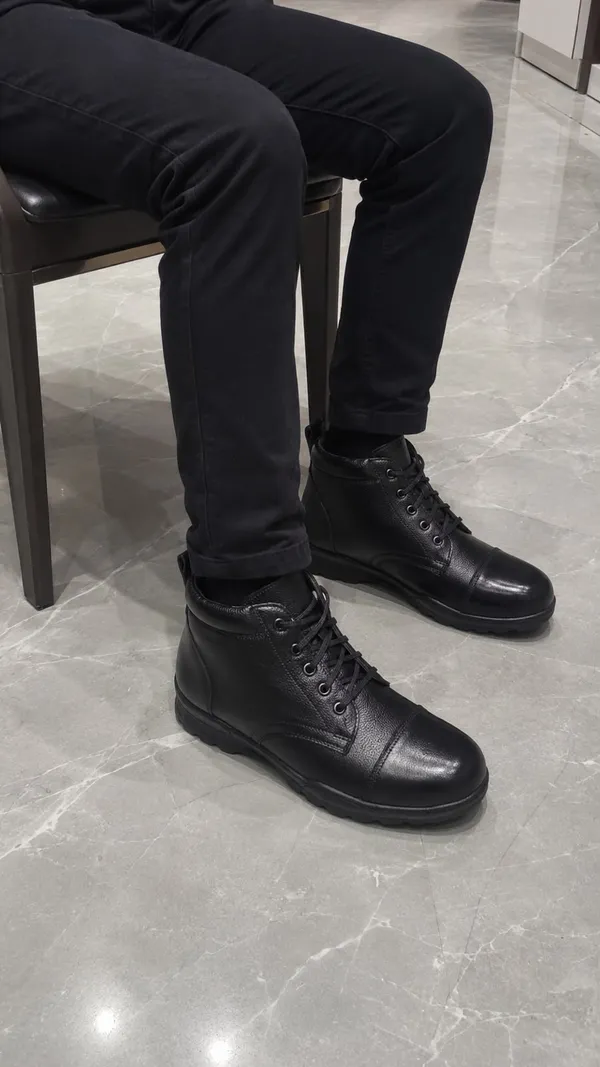 Black_Leather_Lace_Up_Ankle_Boots_For_Men